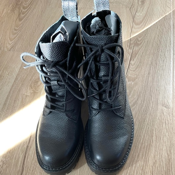 ZARA LOW HEEL LACED 100% LEATHER ANKLE BOOTS - Picture 12 of 12